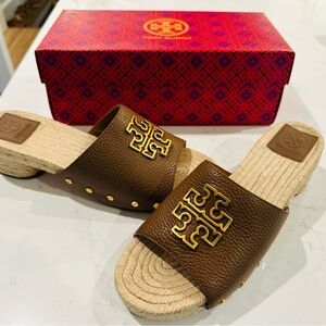 Beautiful Tory Burch Mules